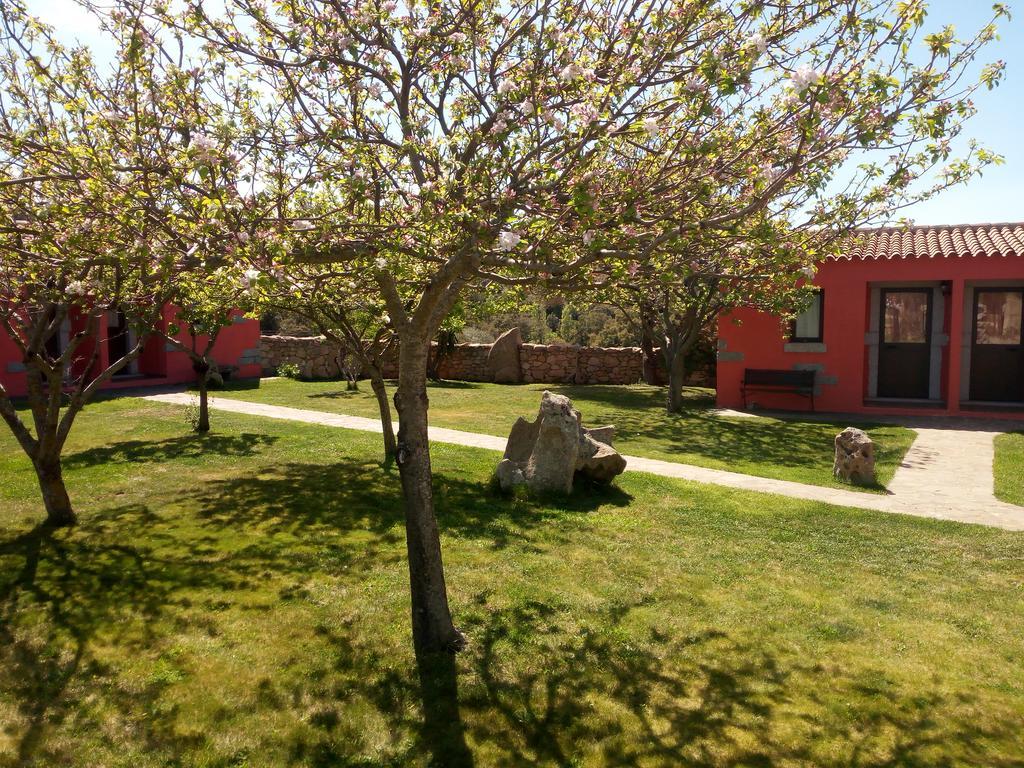 Turismo rurale l'Agliuledda Villa Sant'Antonio di Gallura Exterior foto