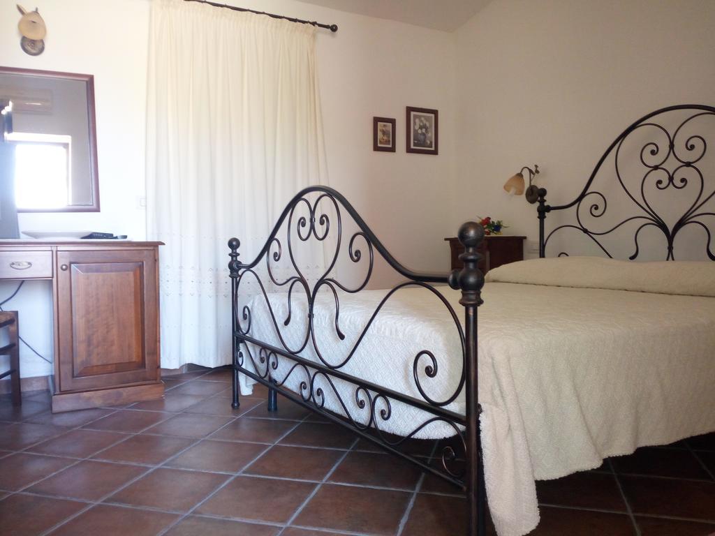 Turismo rurale l'Agliuledda Villa Sant'Antonio di Gallura Exterior foto