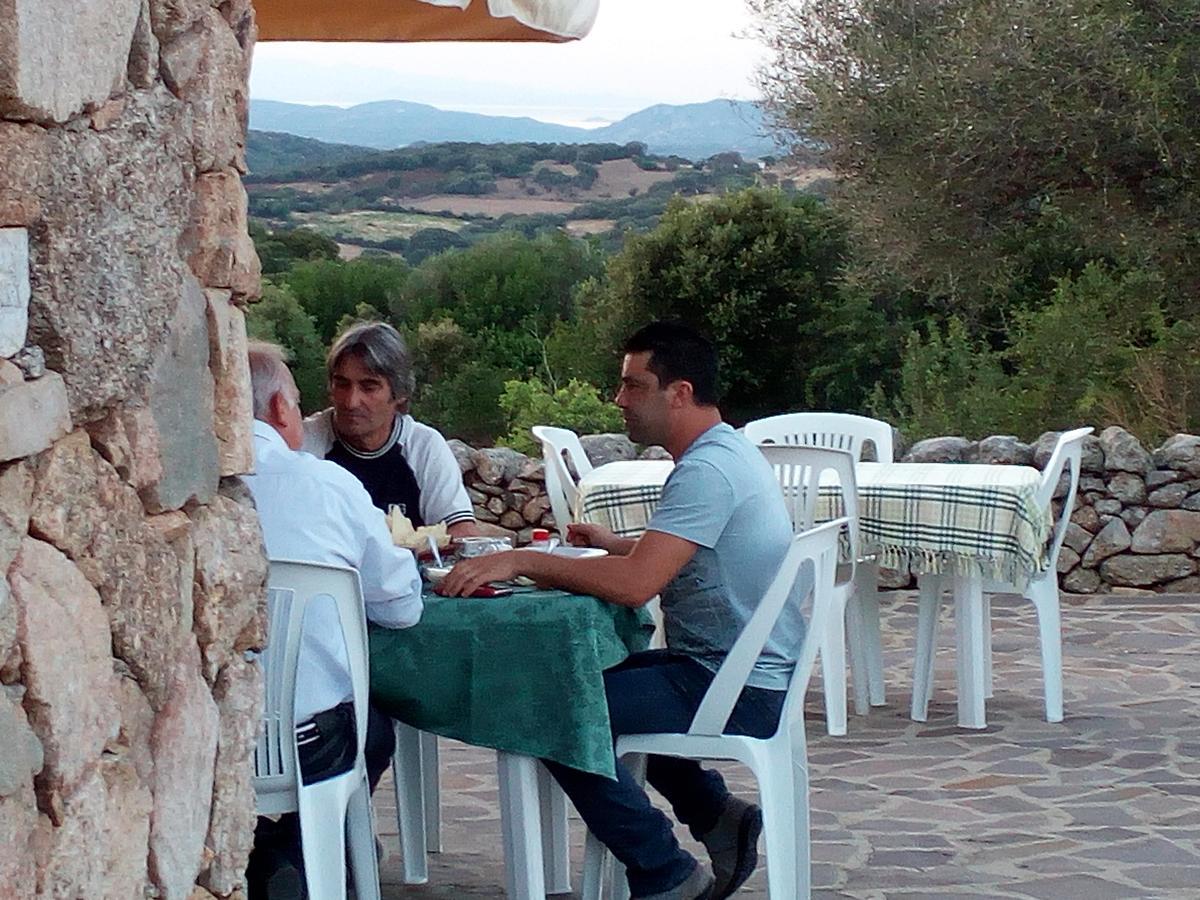 Turismo rurale l'Agliuledda Villa Sant'Antonio di Gallura Exterior foto